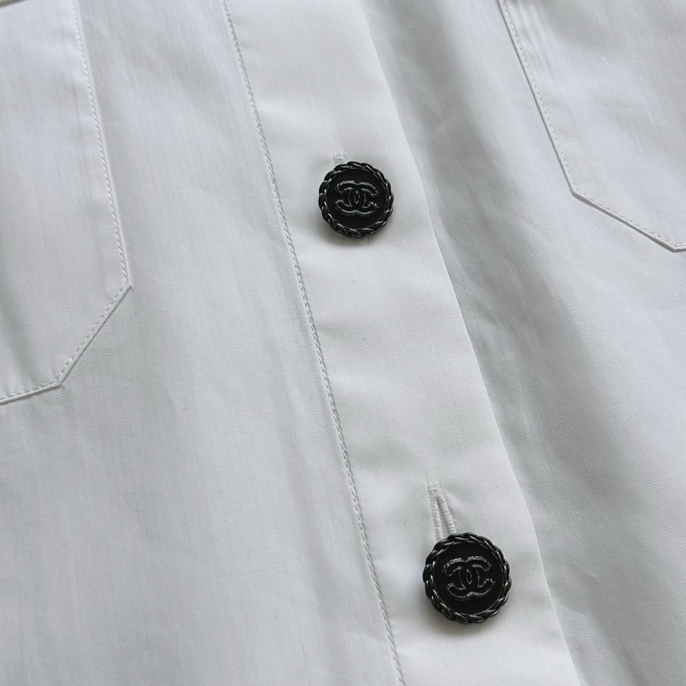 ❌❌Chanel Logo White Button Up Crop Top Shirt Sz.34 - Popular & Rare - Picture 7 of 16